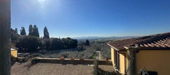 2 bedrooms Villa in Florence, Italy No. 142166 2