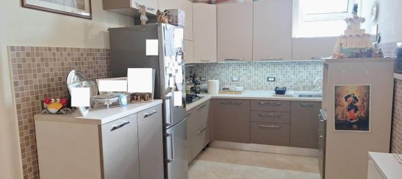 3 rooms Apartment in Rome, Italy No. 80679 20