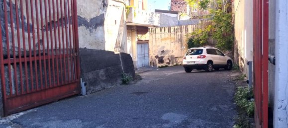 33m² Garage in Catania, Italy No. 65345 12