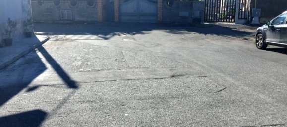 33m² Garage in Catania, Italy No. 65345 14