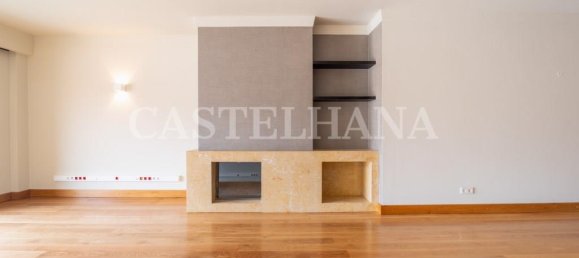 3 bedrooms Apartment in Porto, Portugal No. 97395 33