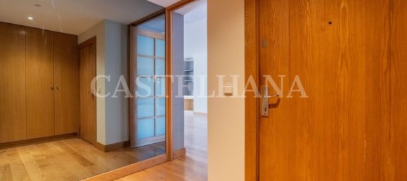 3 bedrooms Apartment in Porto, Portugal No. 97395 29