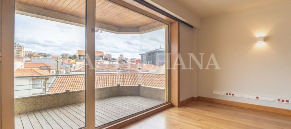 3 bedrooms Apartment in Porto, Portugal No. 97395 35