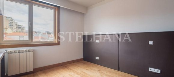 3 bedrooms Apartment in Porto, Portugal No. 97395 18