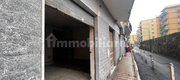 2 rooms Commercial property in San Giorgio a Cremano, Italy No. 24734 2