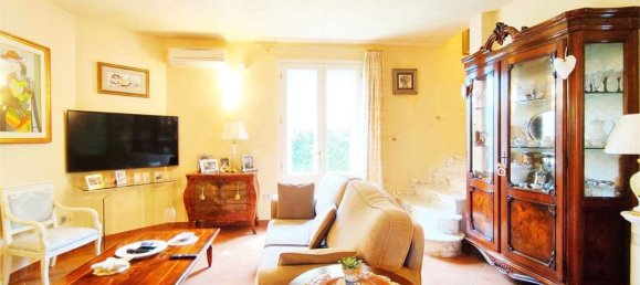 Villa de 9 divisões em Pistoia, Italy N.º 219145 11