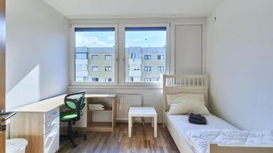 Квартира с 6 комнатами в Инсбрук-Штадт, Австрия № 218710