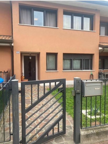 3 rooms Apartment in Camponogara, Italy No. 269182