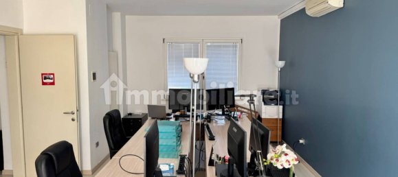 Escritório de 3 divisões em Casale sul Sile, Italy N.º 191962 38