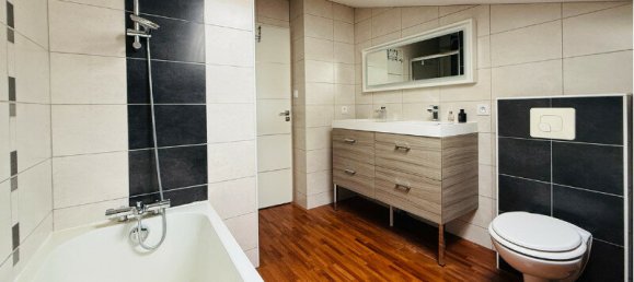 3 chambres Maison à Maine-et-Loire, France No. 278010 7