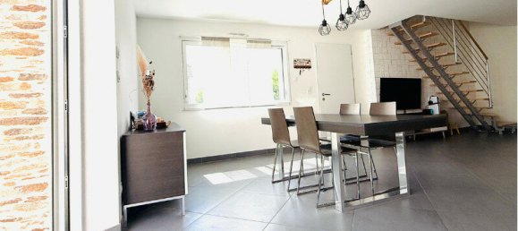 3 chambres Maison à Maine-et-Loire, France No. 278010 3