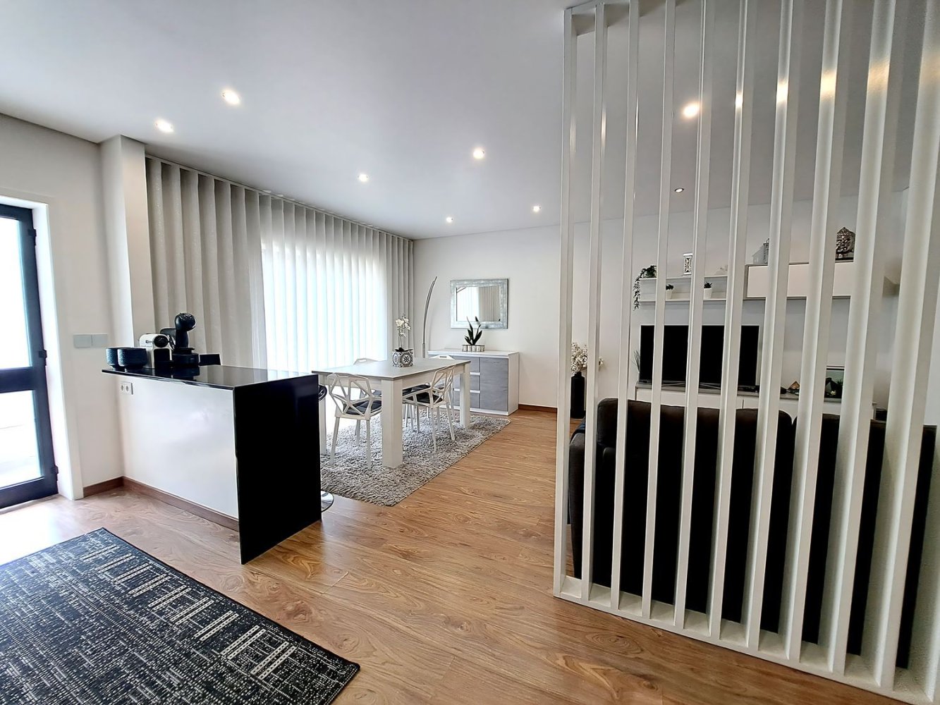 3 bedrooms Apartment in Vila Nova de Gaia, Portugal No. 302230