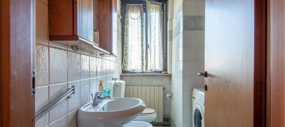 3 rooms Apartment in Magnago, Italy No. 307139 13