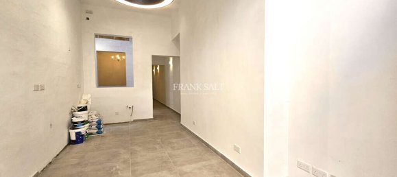 Maisonette de 2 dormitorios en Paola, Malta No. 2070 6