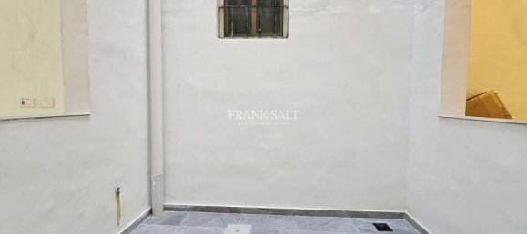 Maisonette de 2 dormitorios en Paola, Malta No. 2070 41