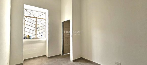 Maisonette de 2 dormitorios en Paola, Malta No. 2070 46