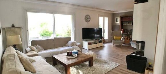 Villa de 3 dormitorios en Cernay-la-Ville, France No. 166599 4