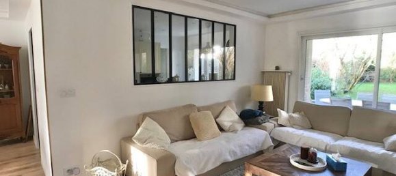 Villa de 3 dormitorios en Cernay-la-Ville, France No. 166599 5