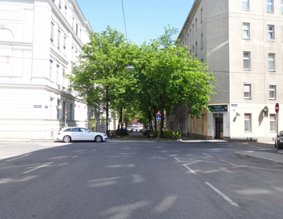 2 rooms Apartment in Vienna, Austria No. 48305