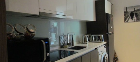 2 bedrooms Condo in Pattaya, Thailand No. 1077 4