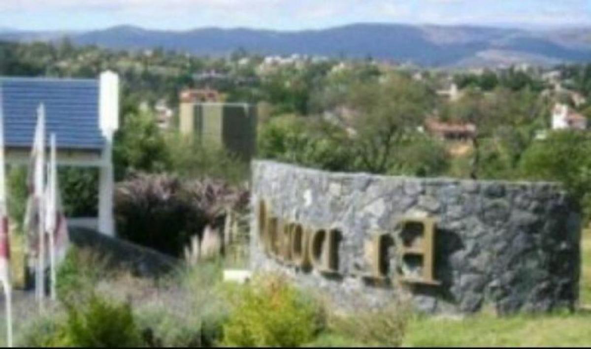 700m² Commercial property in Cordoba, Argentina No. 28247