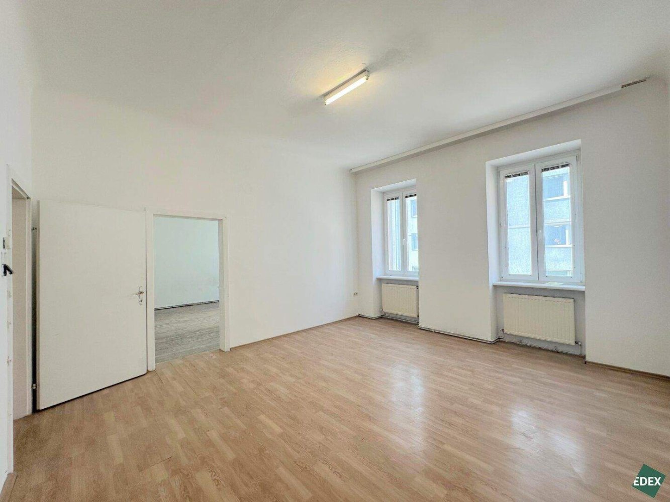 Apartamento de 3 habitaciónes en Favoriten, Austria No. 178386
