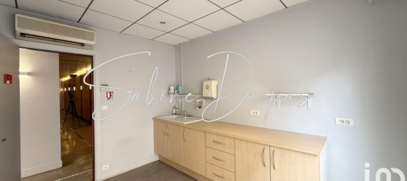 341m² Office in Loire, France No. 330971 14