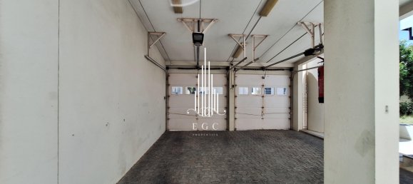 7 bedrooms Villa in Abu Dhabi, UAE No. 23039 27