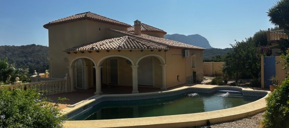 4 bedrooms House in Pedreguer, Spain No. 158220 2