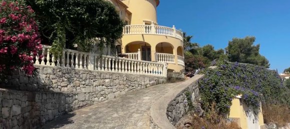 4 bedrooms House in Pedreguer, Spain No. 158220 3