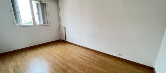 3 Schlafzimmer Wohnung in Neuilly-sur-Marne, France, Nr. 167743 11