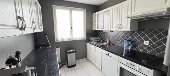 3 Schlafzimmer Wohnung in Neuilly-sur-Marne, France, Nr. 167743 4