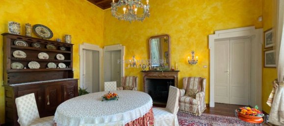 Вилла с 9 спальнями в Мерате, Италия № 69828 5