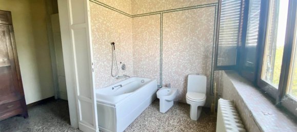 Вилла с 4 спальнями в Борго Виргилио, Италия № 85166 37