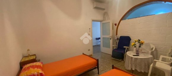 Квартира с 4 комнатами в Джиноза, Италия № 72902 8