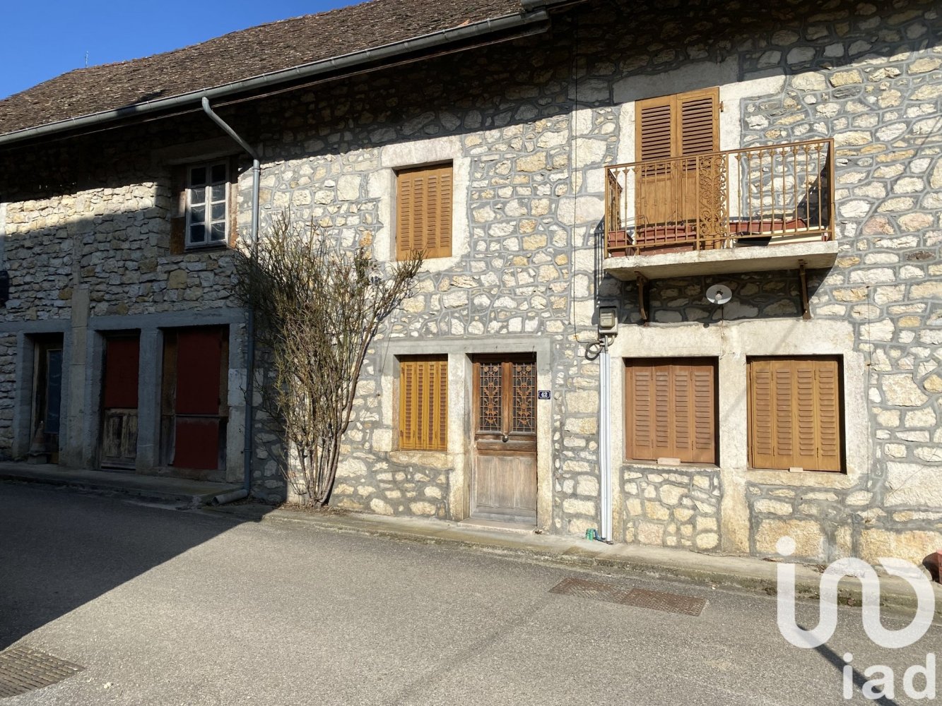 Casa de 4 dormitorios en Saint-Martin-de-Bavel, France No. 203554