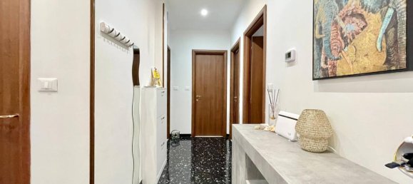 6 rooms Apartment in Imperia, Italy No. 174412 17