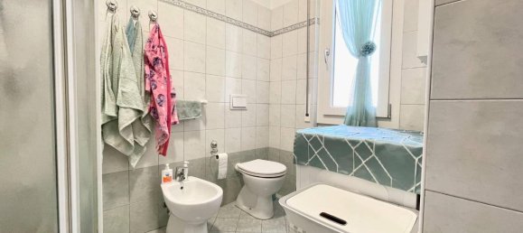 6 rooms Apartment in Imperia, Italy No. 174412 15