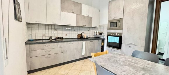 6 rooms Apartment in Imperia, Italy No. 174412 5