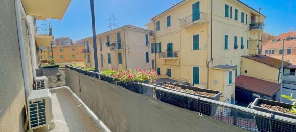 6 rooms Apartment in Imperia, Italy No. 174412 21