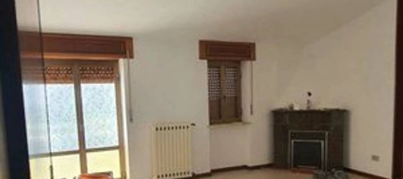 4 bedrooms Apartment in Lauria, Italy No. 41566 8