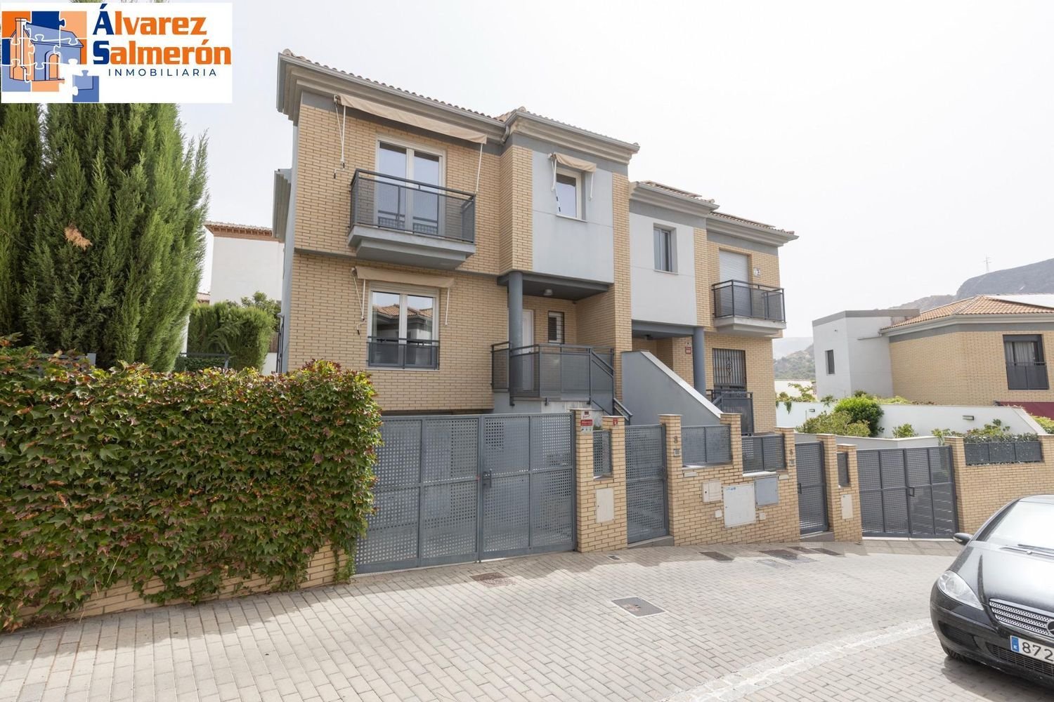 3 bedrooms House in Granada, Spain No. 213820