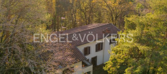4 bedrooms Villa in Venegono Inferiore, Italy No. 126318 12
