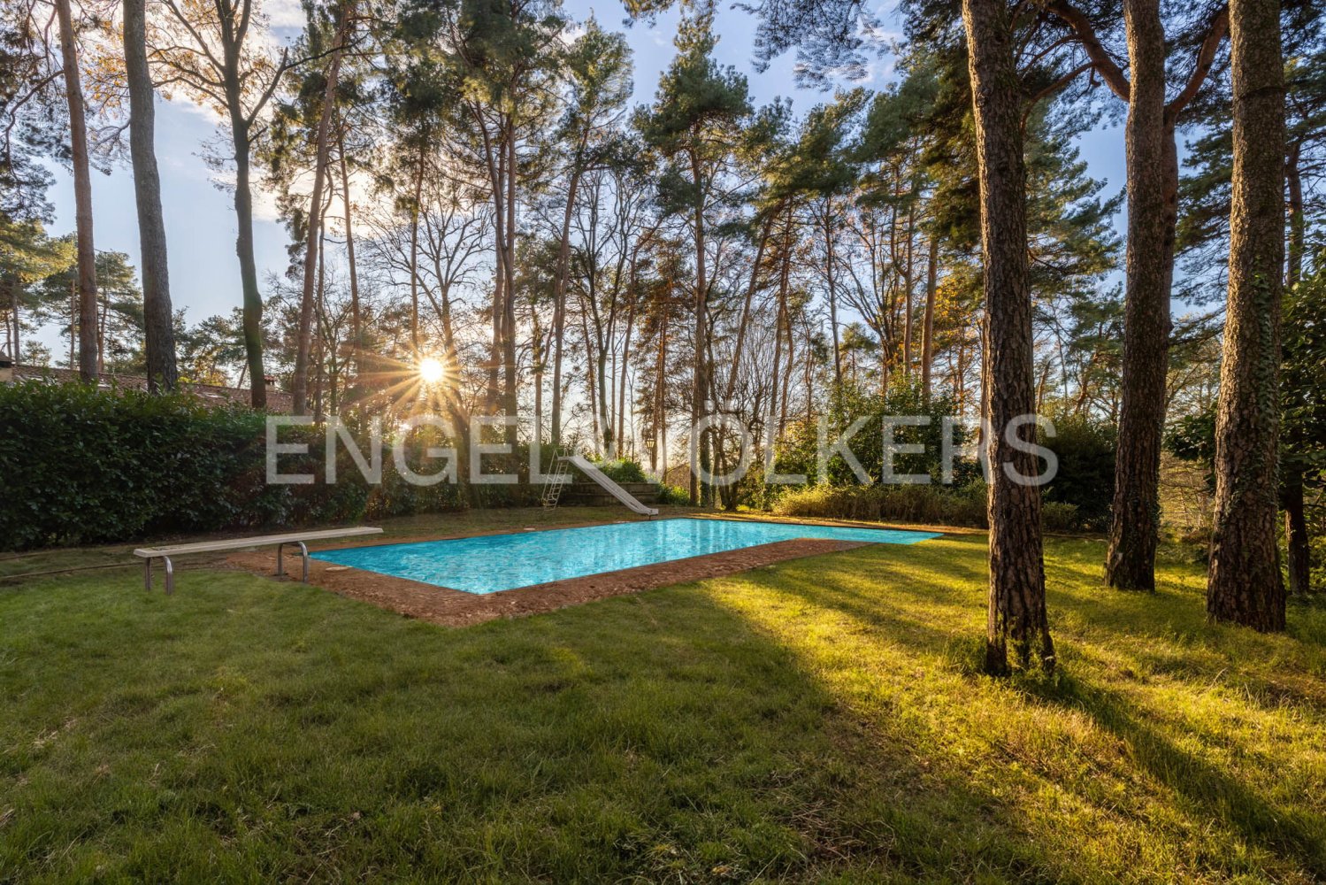 4 bedrooms Villa in Venegono Inferiore, Italy No. 126318