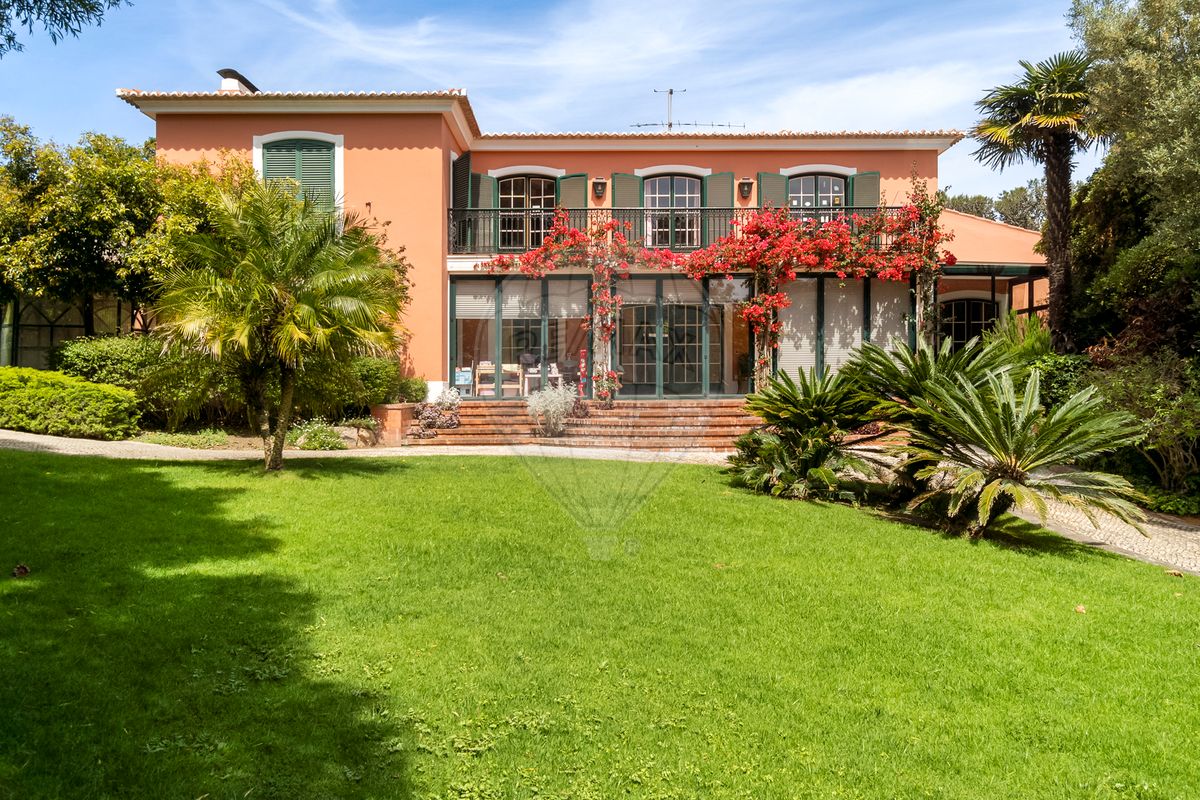 5 bedrooms House in Cascais, Portugal No. 176163