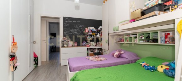 Apartamento de 5 dormitorios en Catania, Italy No. 327392 17