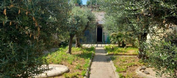 10 rooms House in Florence, Italy No. 18623 5