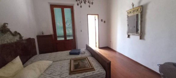 10 rooms House in Florence, Italy No. 18623 10