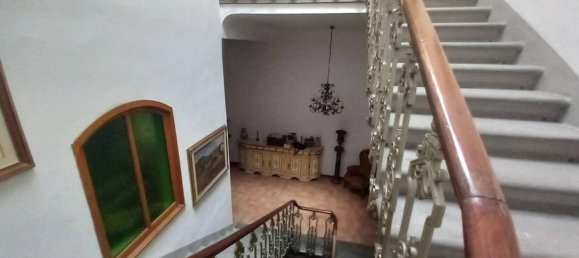 10 rooms House in Florence, Italy No. 18623 4