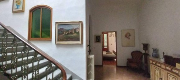 10 rooms House in Florence, Italy No. 18623 7